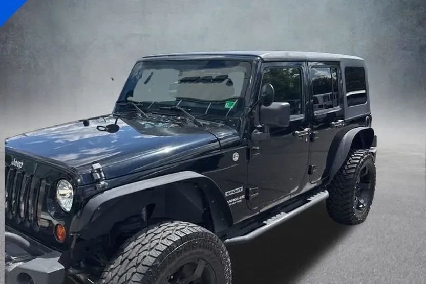 2013 Jeep Wrangler Unlimited Sport photo 1
