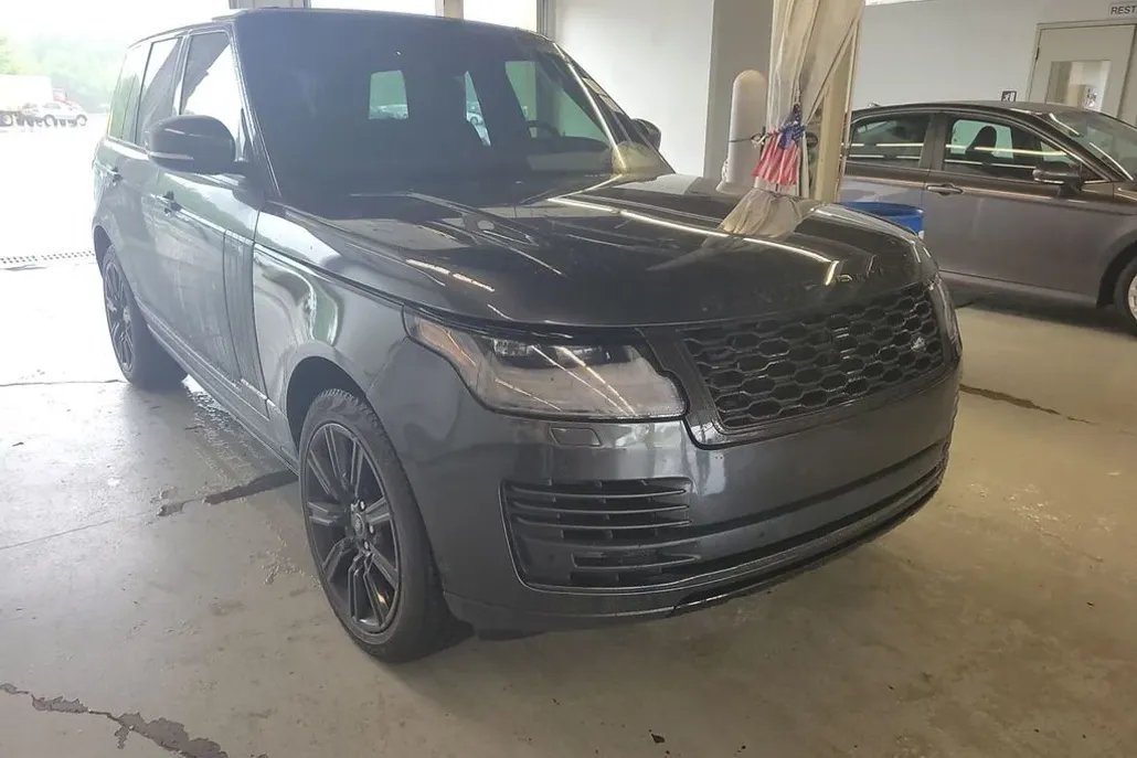 2022 Land Rover Range Rover P525 HSE HSE Westminster Edition photo 1