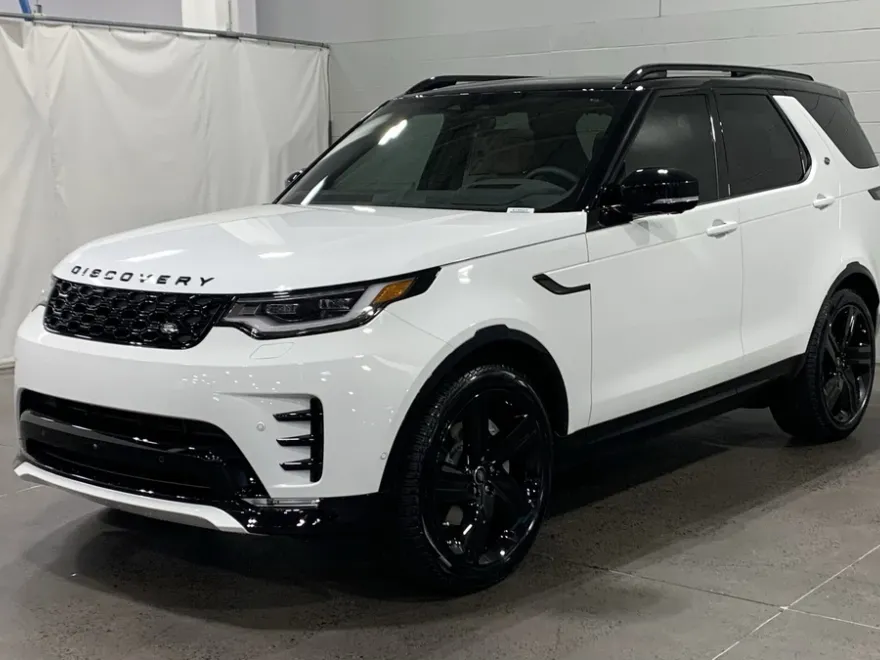 2025 Land Rover Discovery SE photo 1