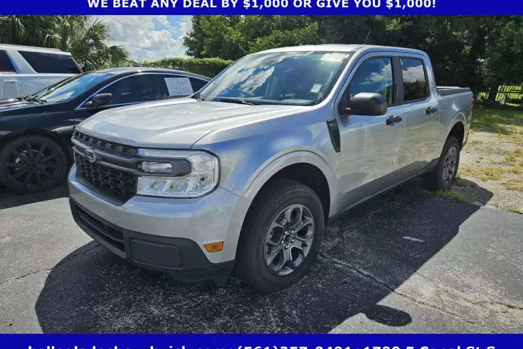 2023 Ford Maverick XLT photo 1