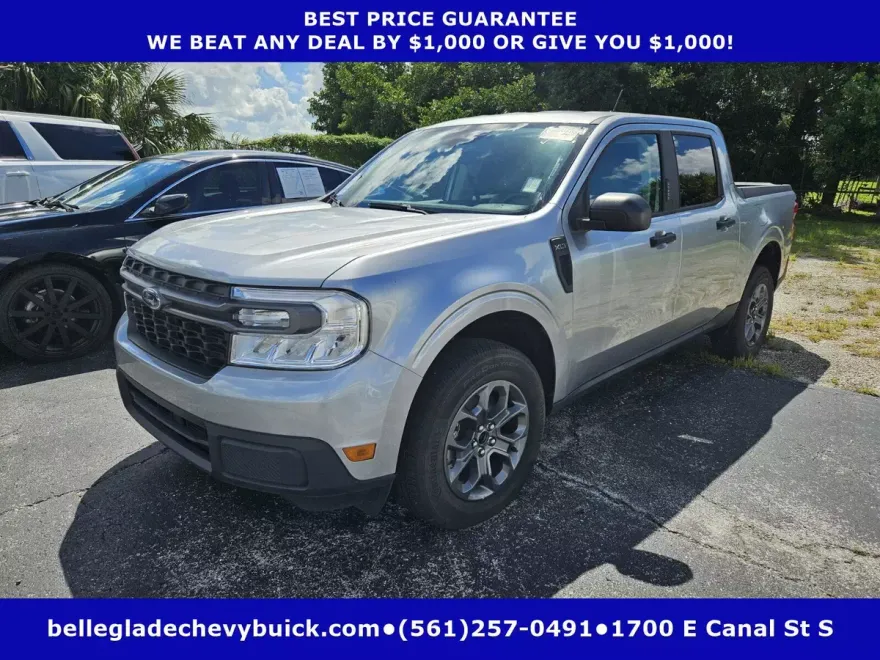 2023 Ford Maverick XLT photo 1
