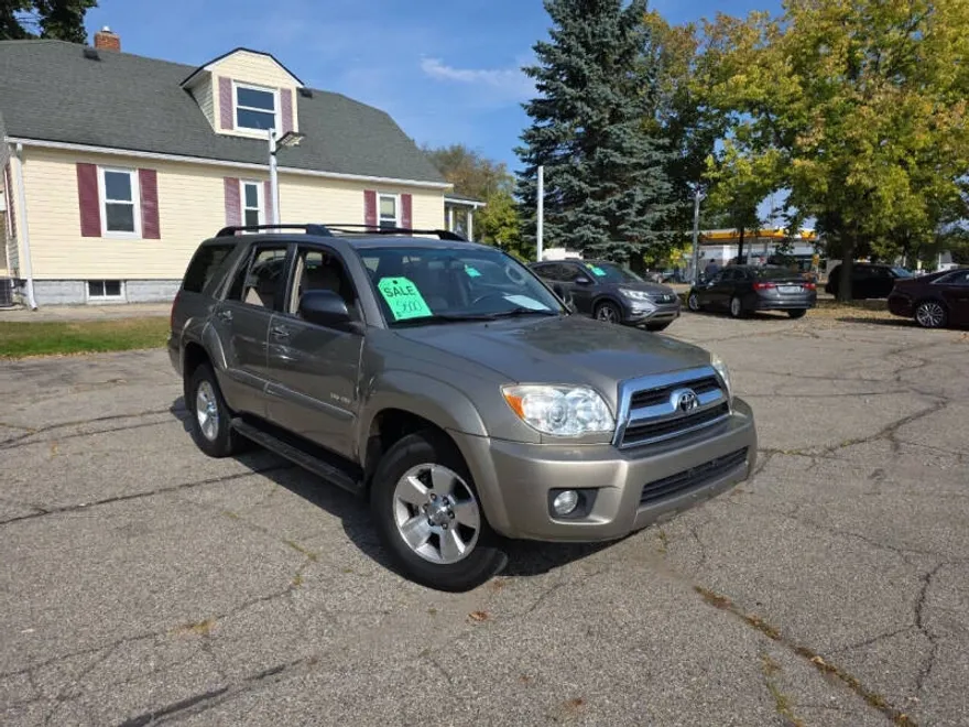 2008 Toyota 4Runner SR5 photo 1