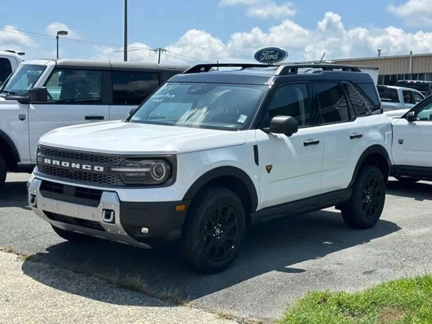2025 Ford Bronco Sport Badlands photo 1