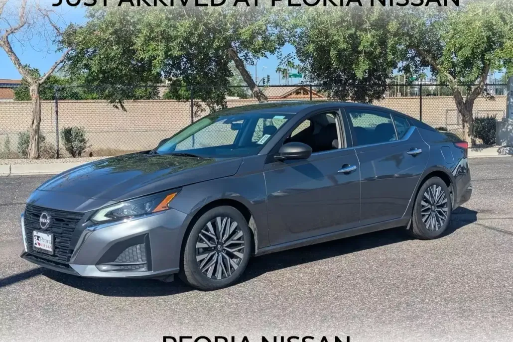 2024 Nissan Altima 2.5 SV photo 1
