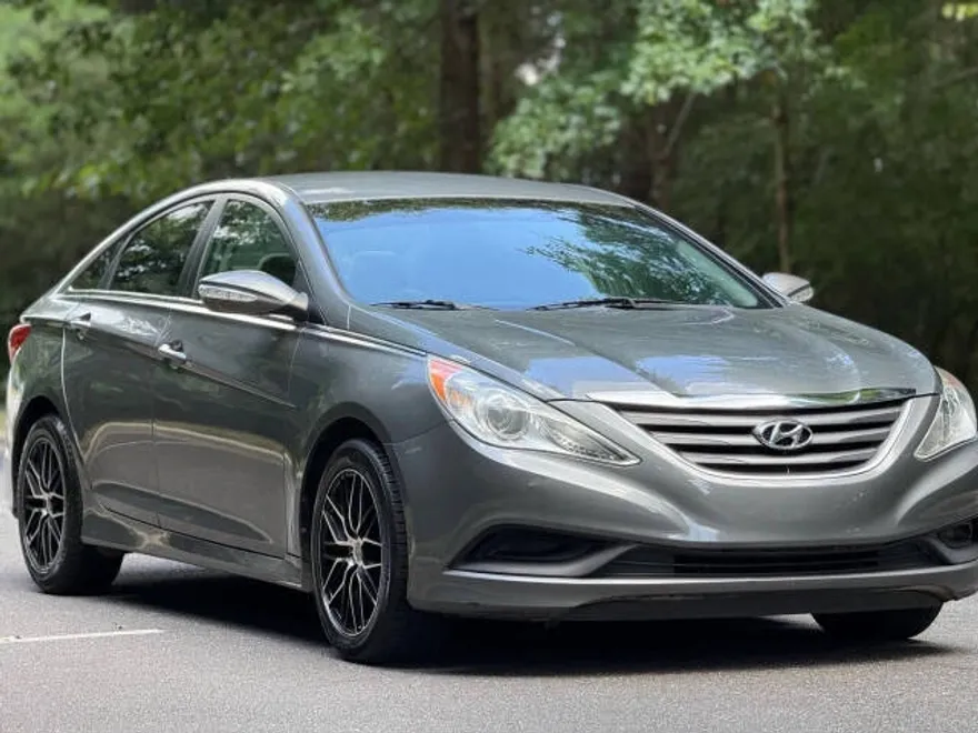 2014 Hyundai Sonata GLS photo 1