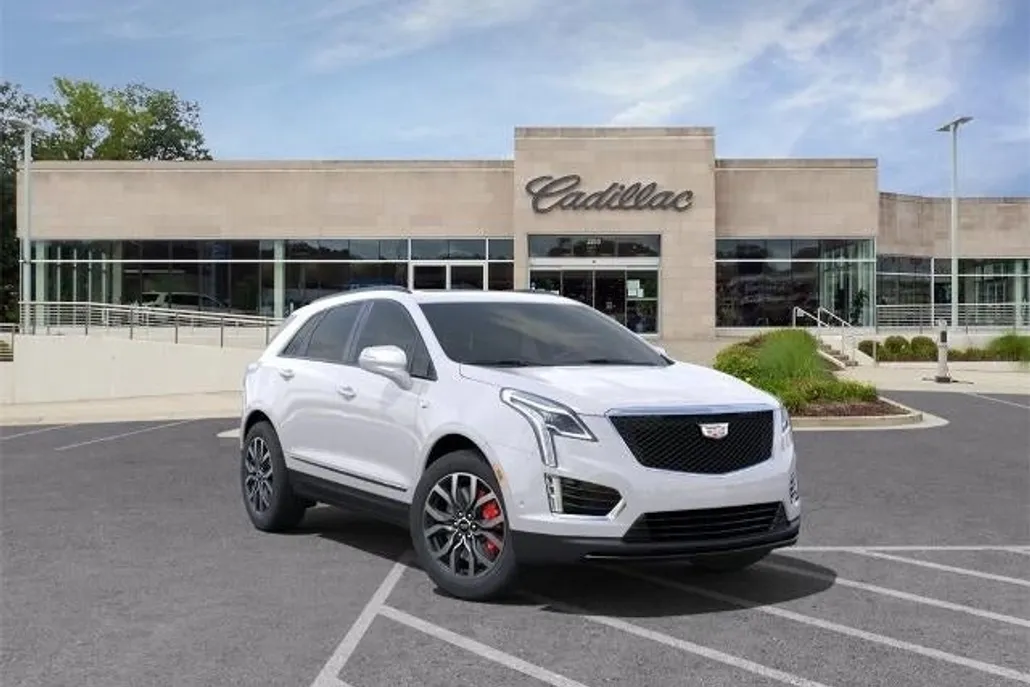 2024 Cadillac XT5 Sport photo 1