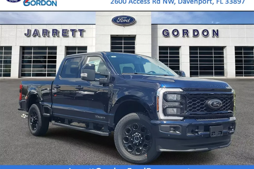 2025 Ford F-250 Lariat photo 1