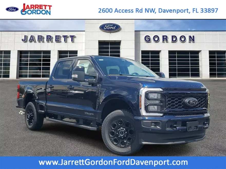 2025 Ford F-250 Lariat photo 1
