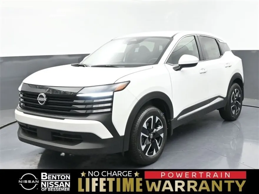 2025 Nissan Kicks SV photo 1