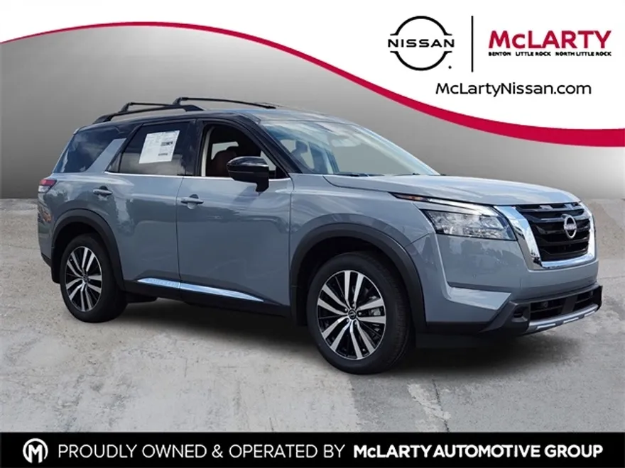 2025 Nissan Pathfinder Platinum photo 1
