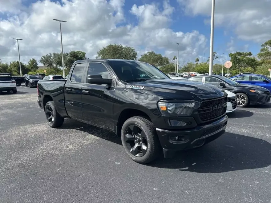 2024 Ram 1500 Tradesman photo 1