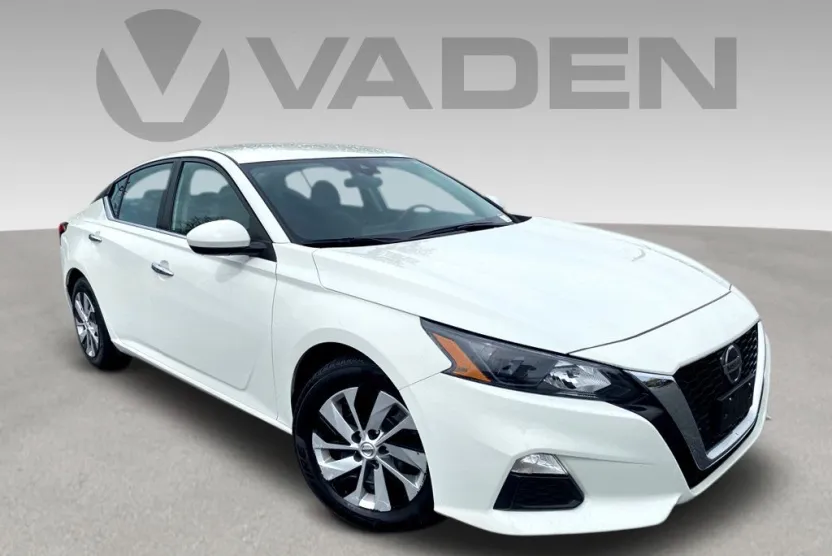 2022 Nissan Altima 2.5 S photo 1