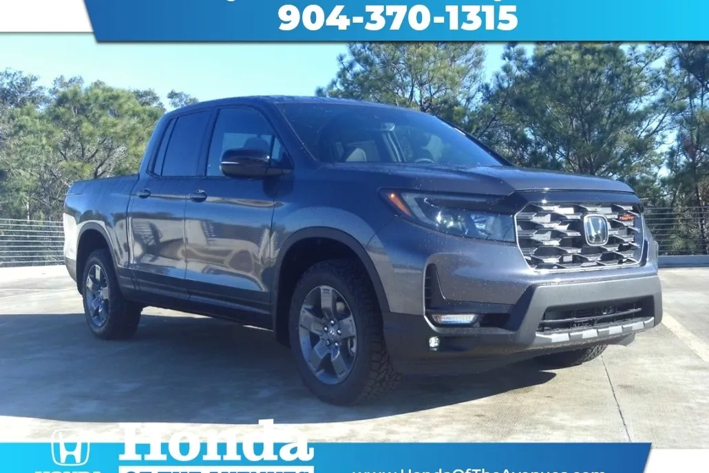 2025 Honda Ridgeline TrailSport photo 1