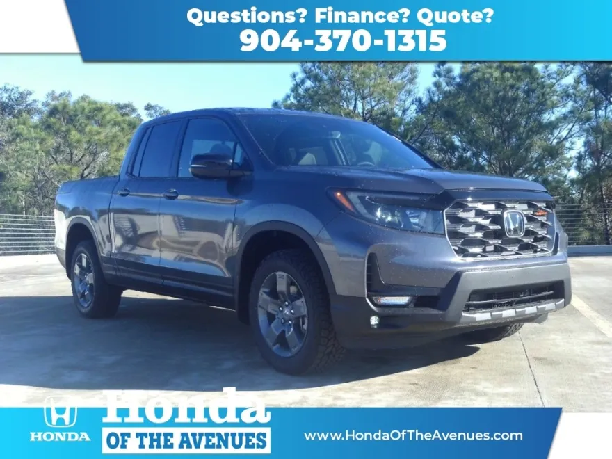 2025 Honda Ridgeline TrailSport photo 1