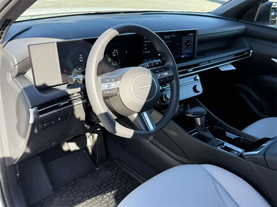 2025 Hyundai Santa Cruz SEL photo 1
