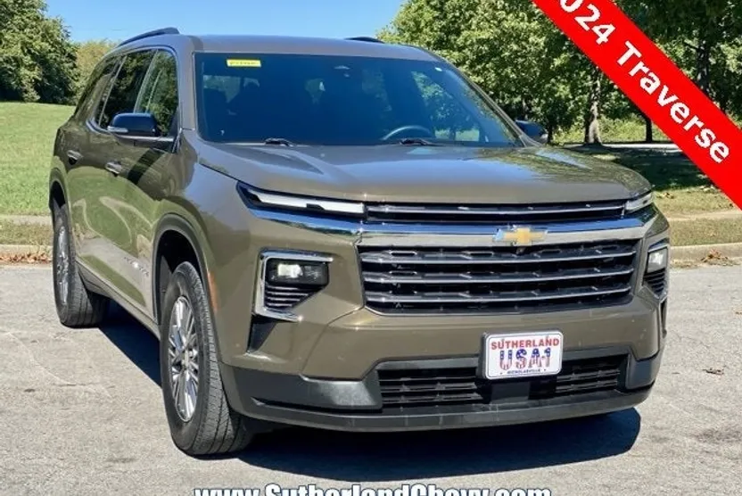 2024 Chevrolet Traverse photo 1