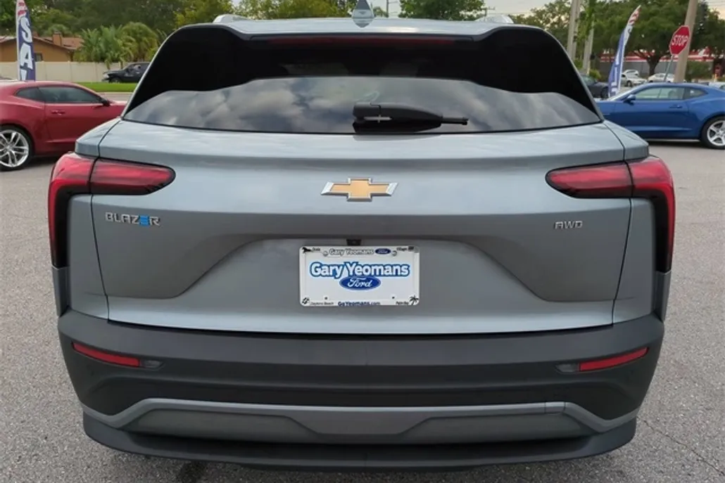 2024 Chevrolet Blazer EV photo 1