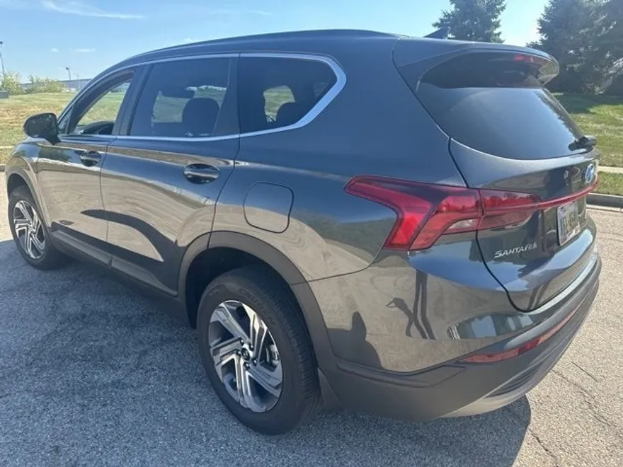 2023 Hyundai Santa Fe SE photo 1
