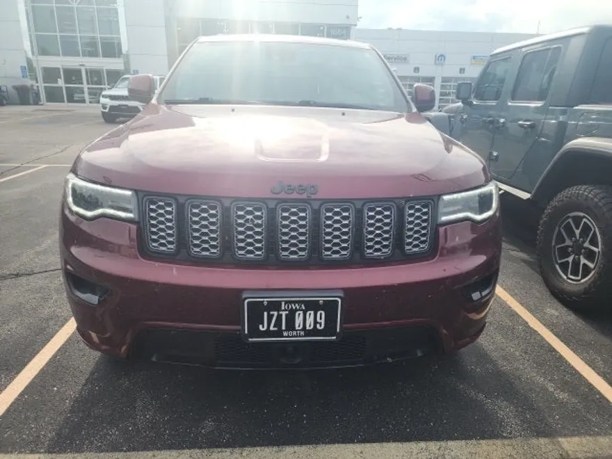 2021 Jeep Grand Cherokee Laredo X photo 1