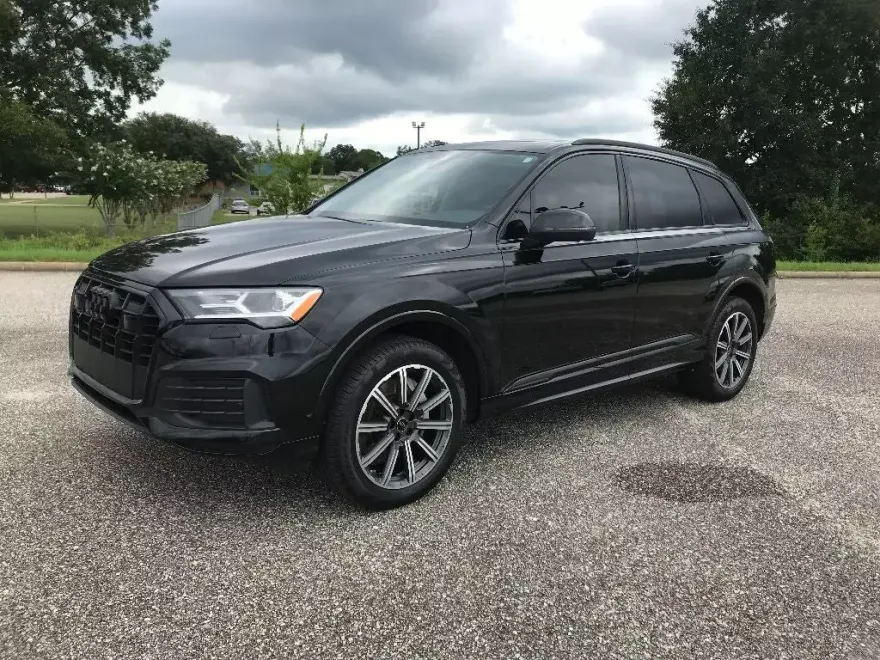 2023 Audi Q7 Premium Plus photo 1