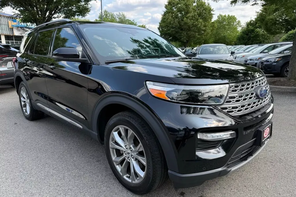 2022 Ford Explorer Limited photo 1