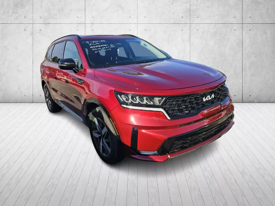 2022 Kia Sorento S photo 1