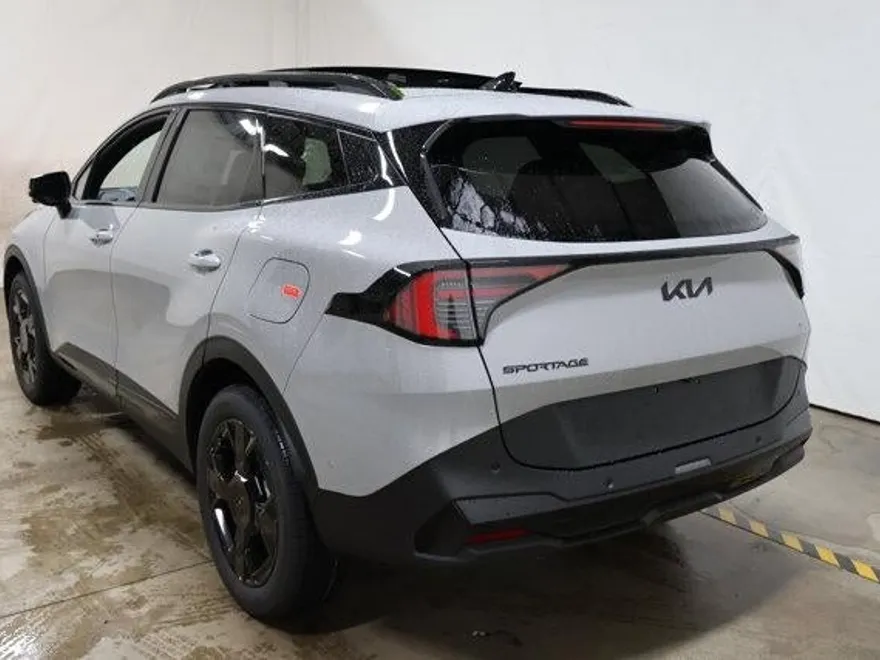 2026 Kia Sportage X-Line photo 1