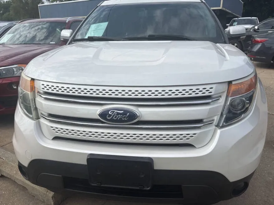 2014 Ford Explorer Limited photo 1