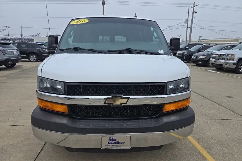 2016 Chevrolet Express 3500 LT Passenger Van photo 1