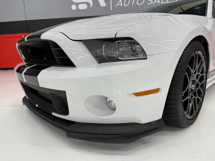 2014 Ford Mustang Shelby GT photo 1
