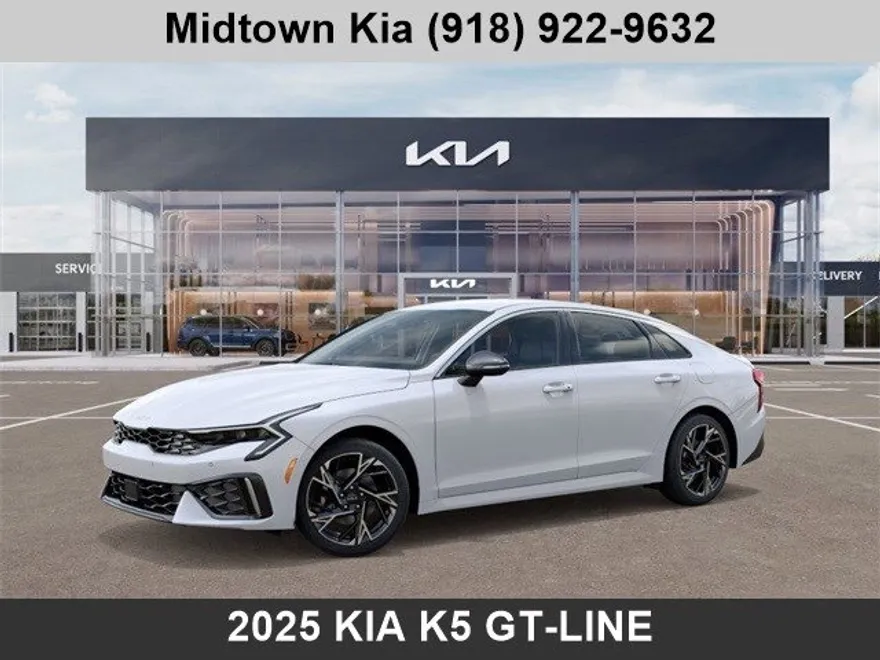 2025 Kia K5 GT-Line photo 1