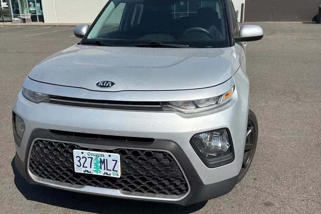 2021 Kia Soul LX photo 1