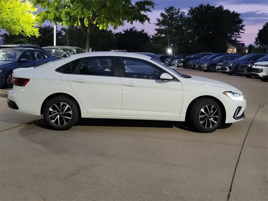 2025 Volkswagen Jetta 1.5T S photo 1