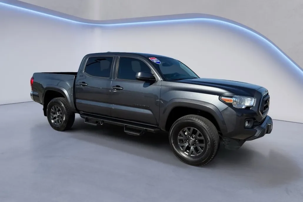 2023 Toyota Tacoma SR5 Double Cab V6 photo 1