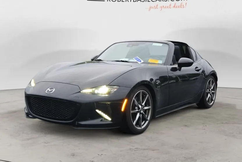2021 Mazda MX-5 Miata RF Miata Grand Touring photo 1