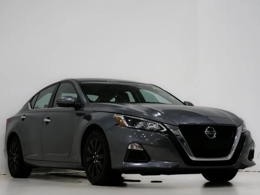 2020 Nissan Altima 2.5 S photo 1