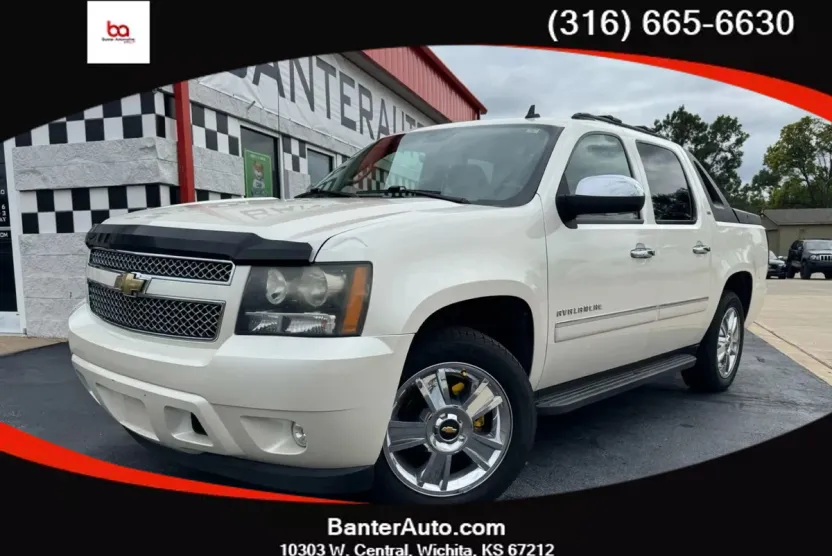 2009 Chevrolet Avalanche LTZ photo 1