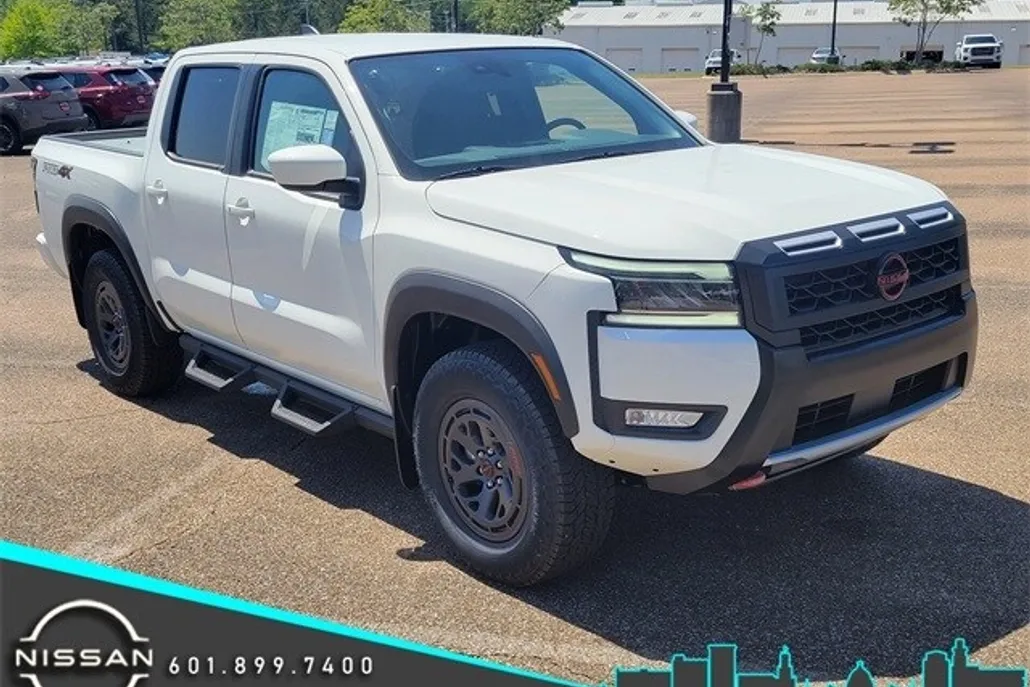2025 Nissan Frontier PRO-4X photo 1