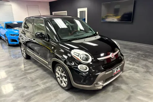 2014 Fiat 500L Trekking photo 2