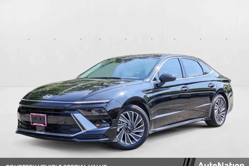 2024 Hyundai Sonata Hybrid SEL photo 1