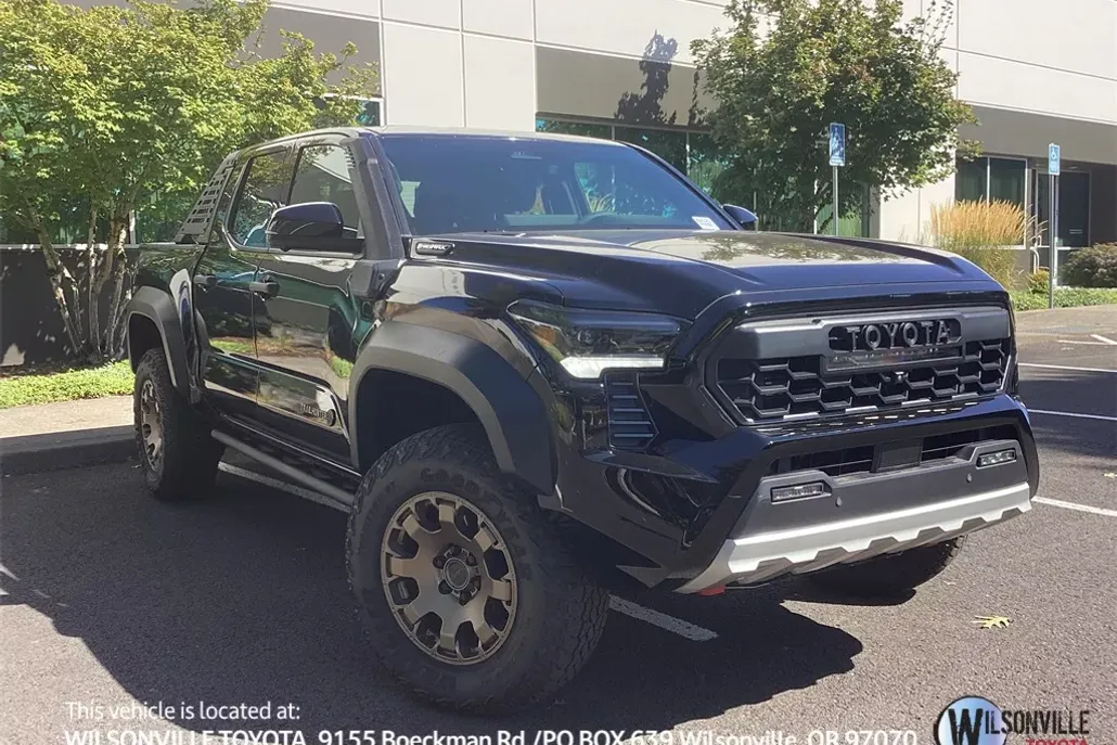 2025 Toyota Tacoma Trailhunter photo 1