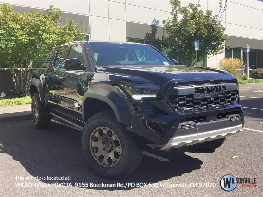 2025 Toyota Tacoma Trailhunter photo 1