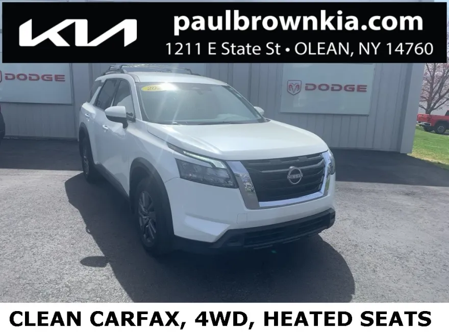 2024 Nissan Pathfinder SV photo 1