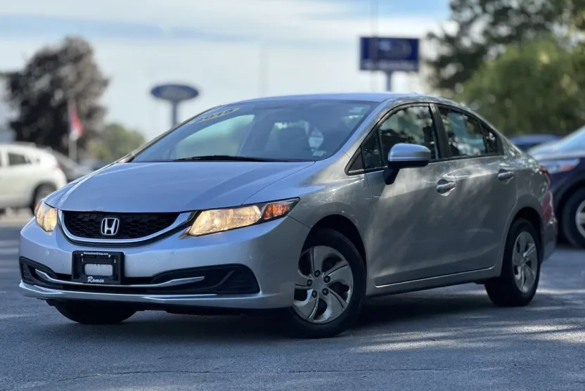 2015 Honda Civic LX photo 1