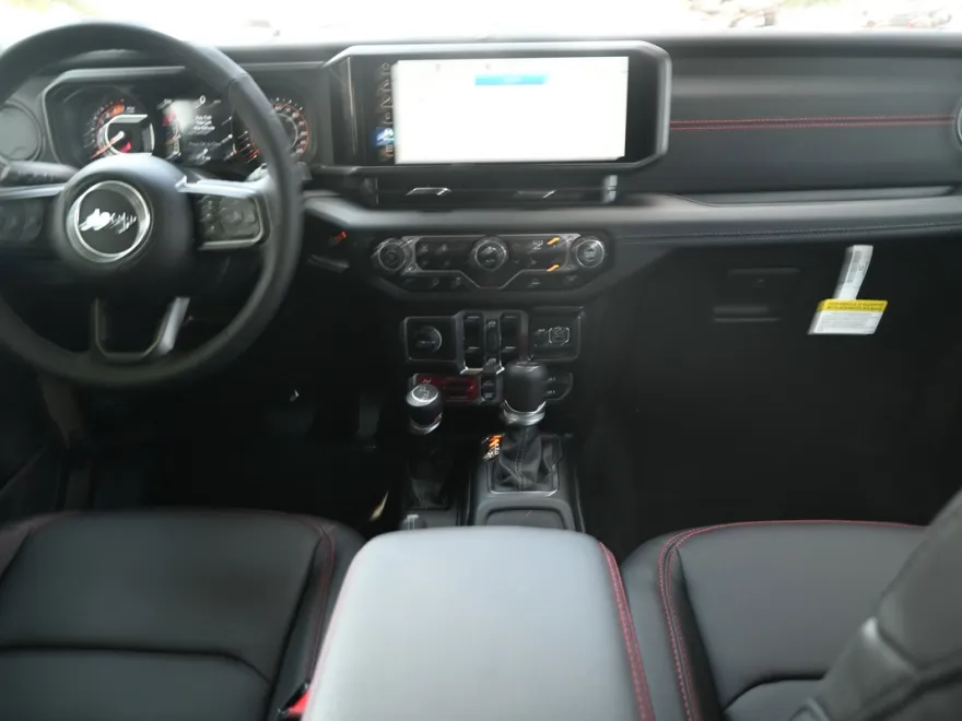 2025 Jeep Wrangler Rubicon photo 1