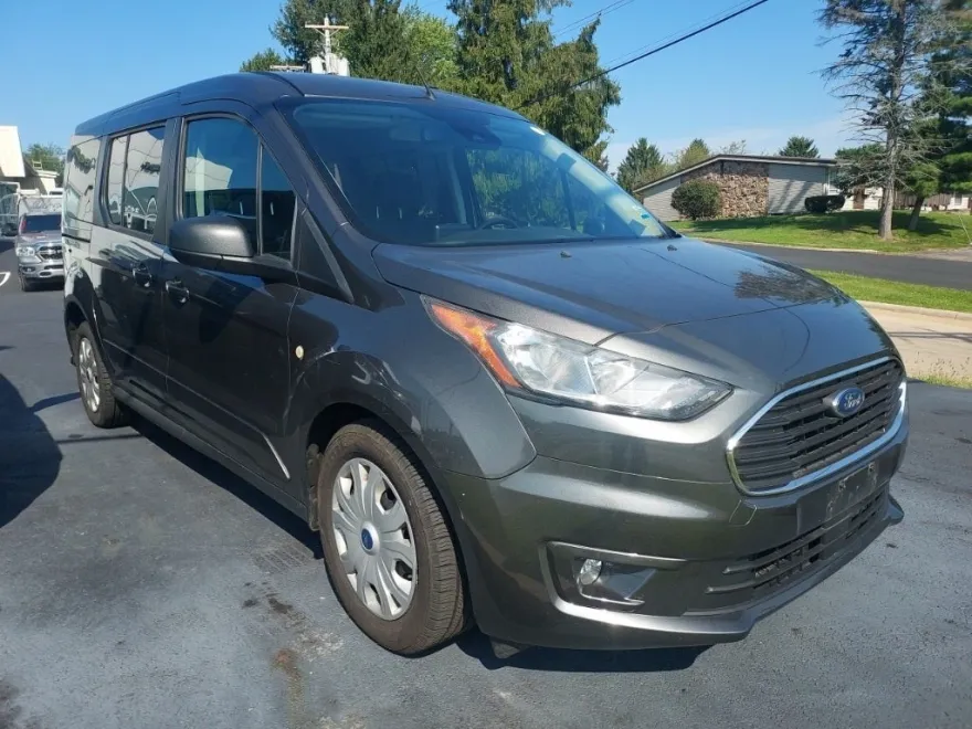 2020 Ford Transit Connect XLT photo 1