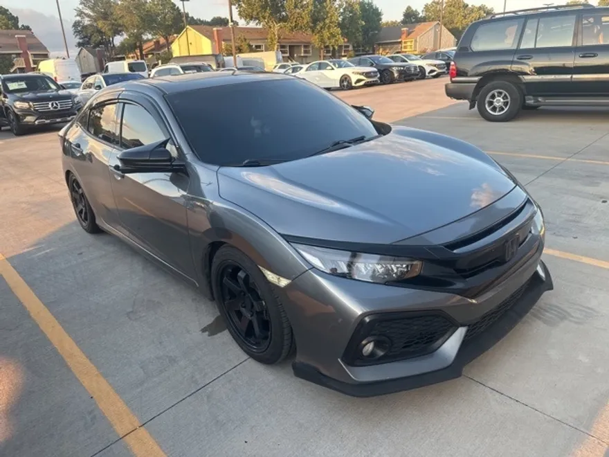 2018 Honda Civic EX photo 1