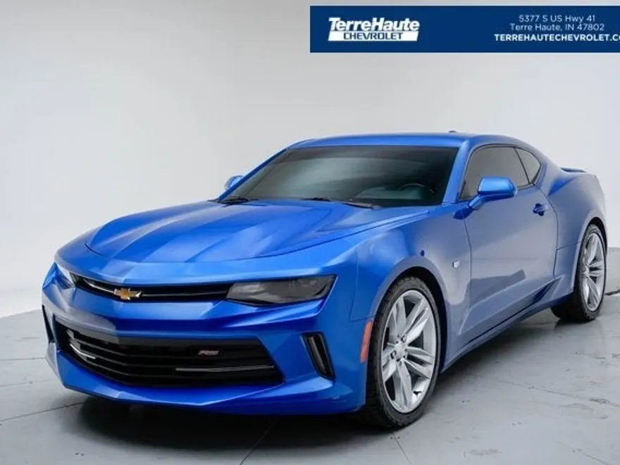 2017 Chevrolet Camaro 1LT photo 1