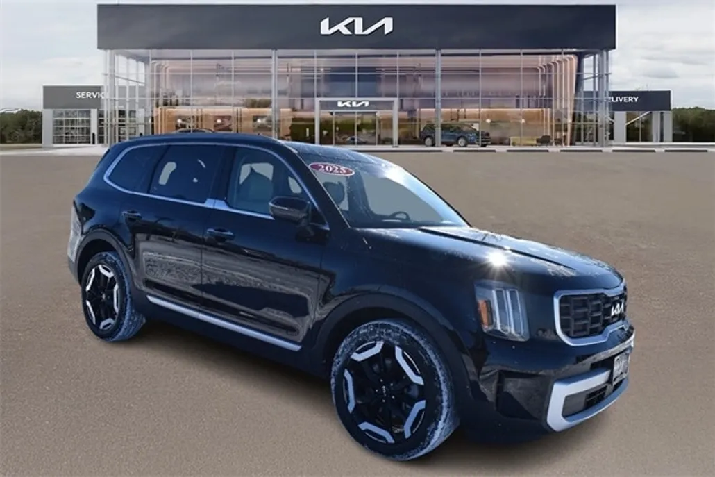 2025 Kia Telluride S photo 1