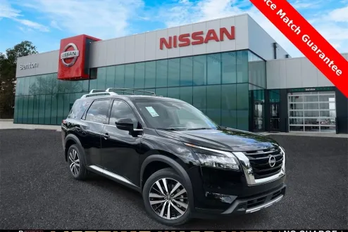 2025 Nissan Pathfinder Platinum photo 1
